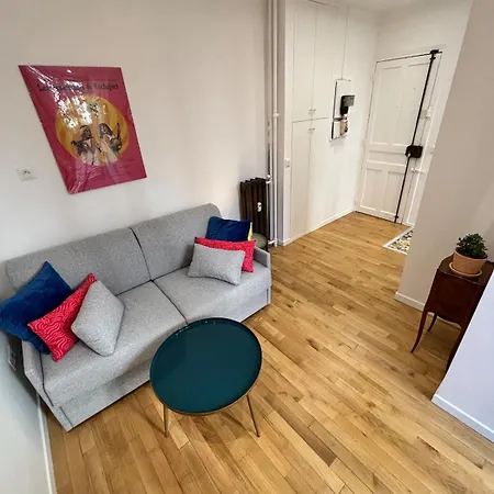 Beautiful New And Comfortable 10min From Montmartre Appartamento